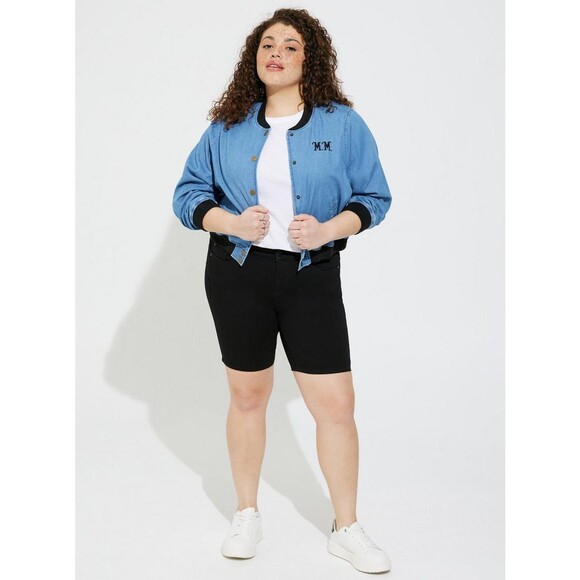 NWT Torrid 5X Disney Americana Mickey Mouse Denim Chambray Cropped Bomber Jacket - Picture 2 of 8
